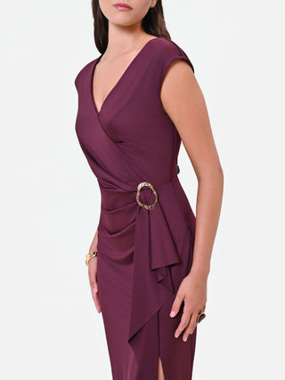Robe fourreau midi bordeaux en jersey brillant