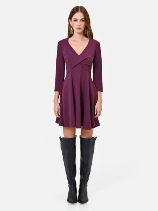 Bordeauxrotes Kleid mit Wickel-Oberteil