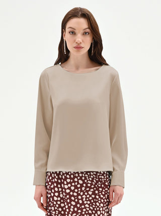 Blusa beige in raso con polsini