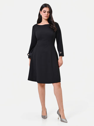 Robe évasée noire Curvy à boutons dorés
