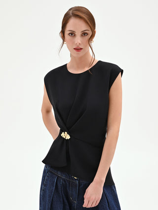 Fluid black blouse