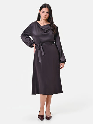 Abito Curvy  midi moro con scollo ad anello