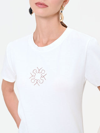 Śmietankowobiały T-shirt z geometrycznym detalem