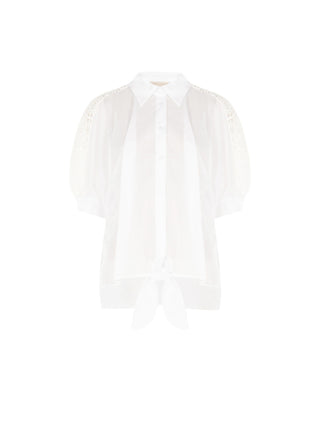 Camicia bianca e inserti in pizzo in cotone