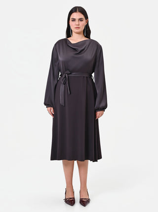 Abito Curvy  midi moro con scollo ad anello