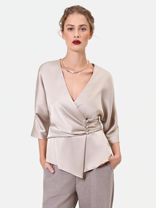 Beige-taupefarbene Wickelbluse
