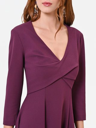 Bordeauxrotes Kleid mit Wickel-Oberteil