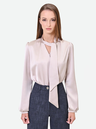 Satinbluse in Taupe-Beige mit Schluppe