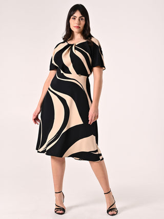 Sukienka optyczna Curvy