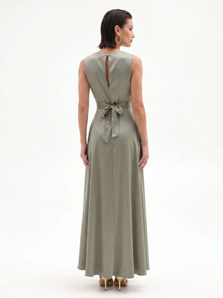 Robe longue drapée vert sauge