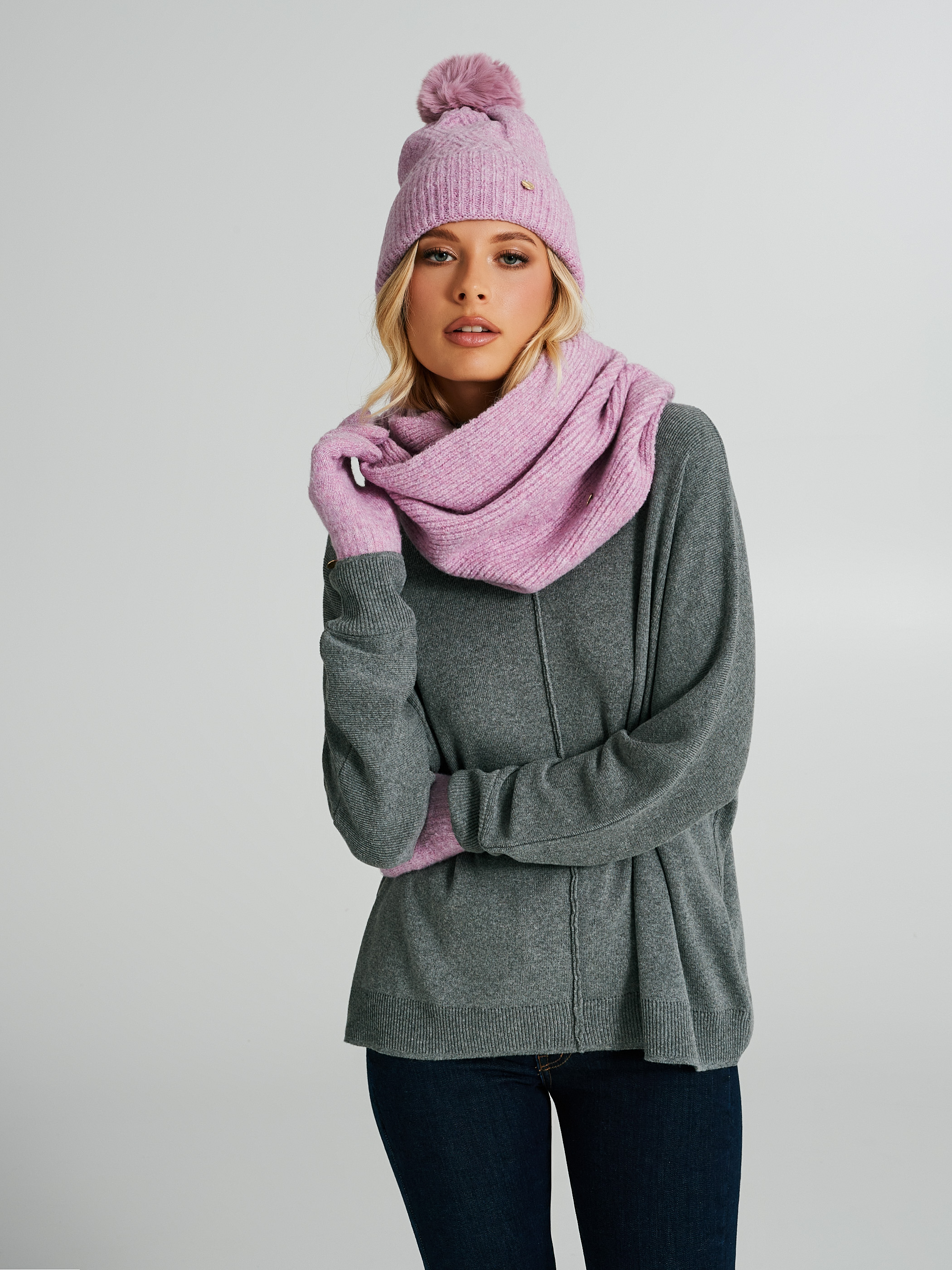 Infinity scarf
