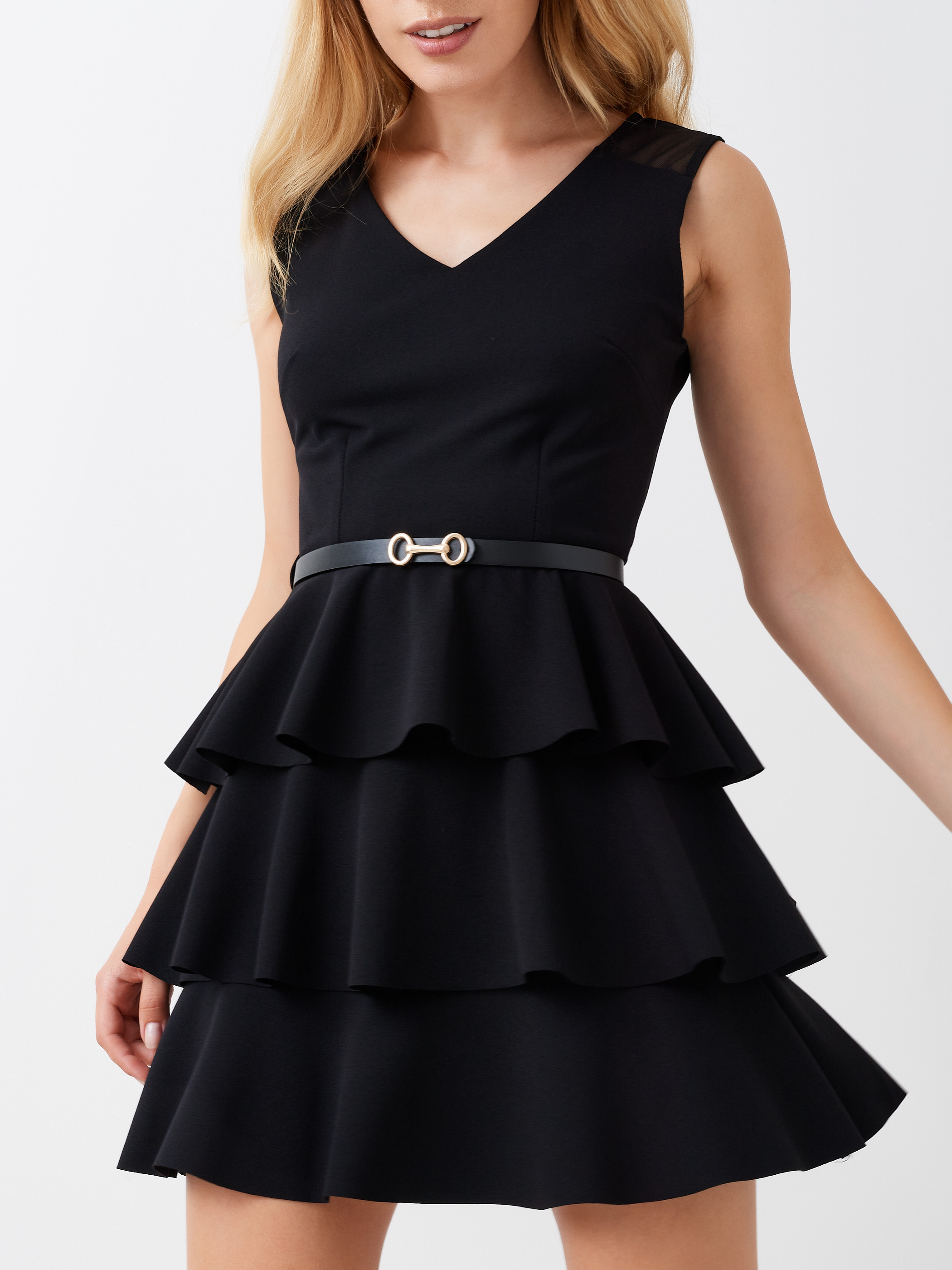 Vestito nero lungo con balze store
