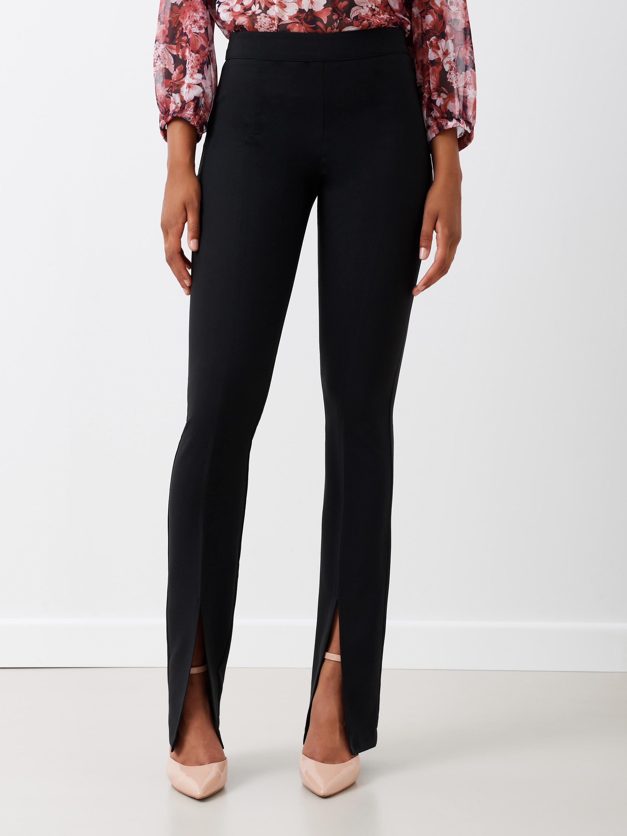 Pantalon avec fente l avant en tissu fluide