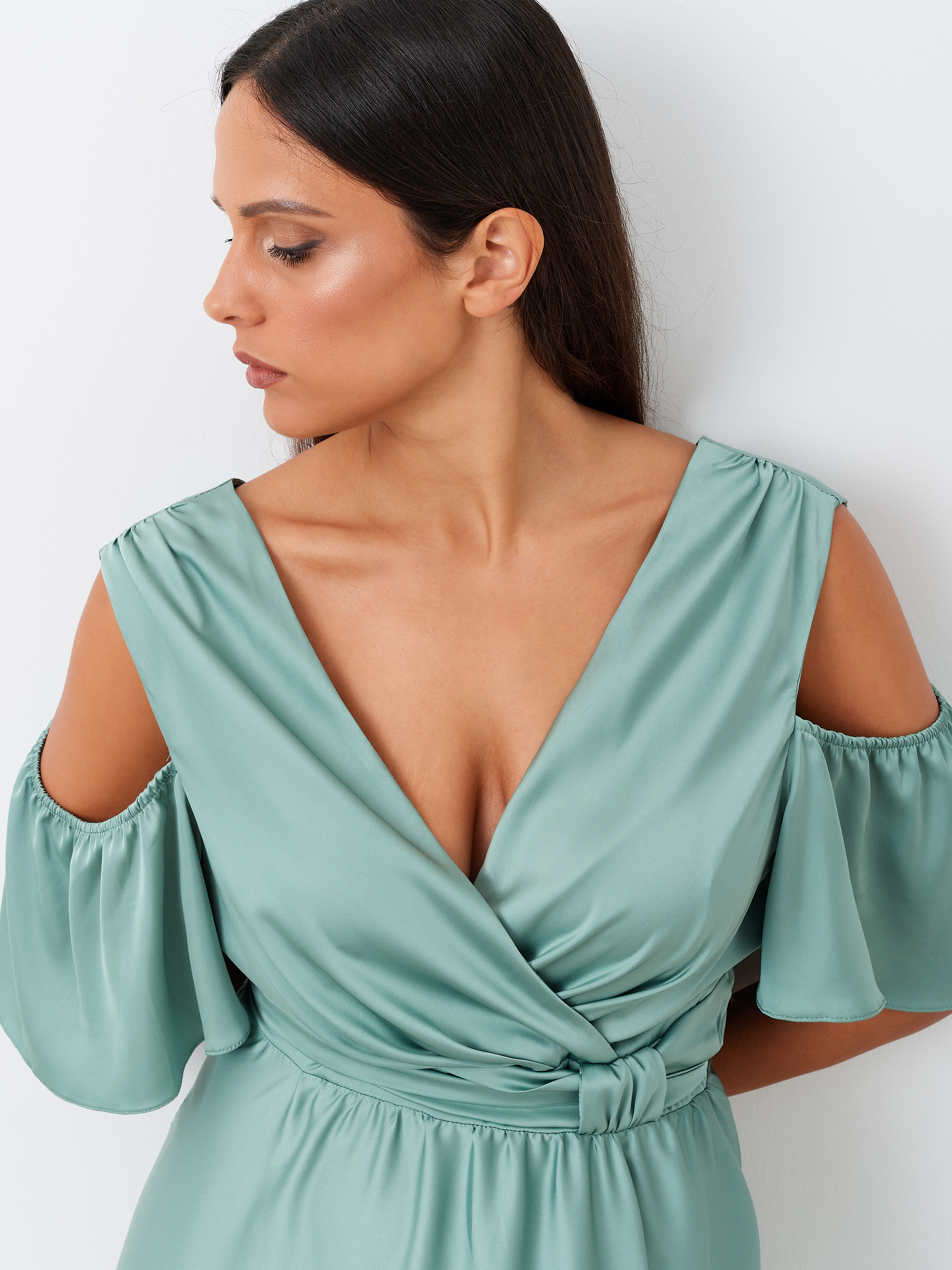 Vestido de vuelo curvy de raso | Verde Menta | Mujer | Rinascimento Vestido de vuelo curvy de raso | Verde Menta | Mujer | Rinascimento
