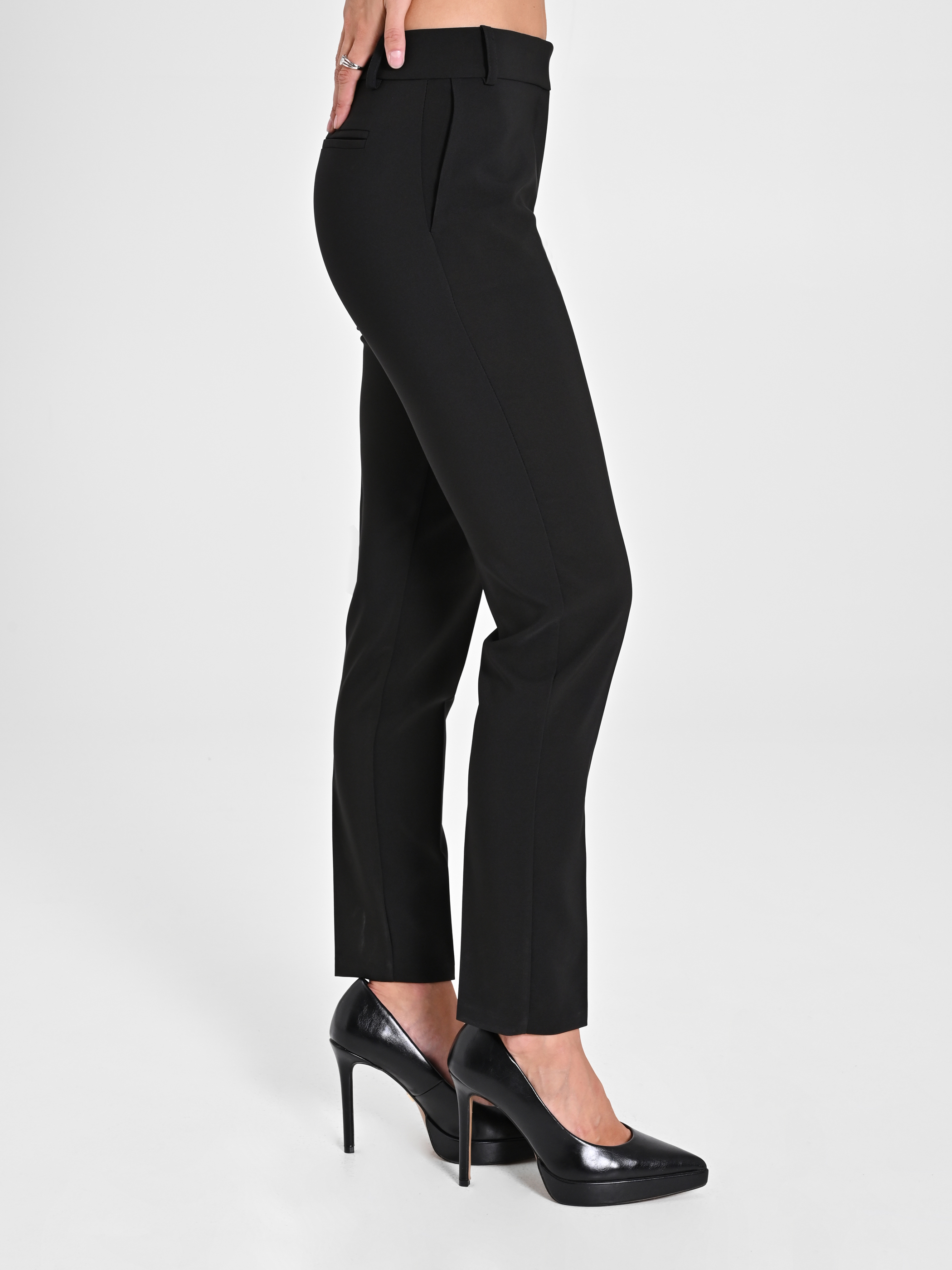 Pantaloni Slim in Tessuto Tecnico