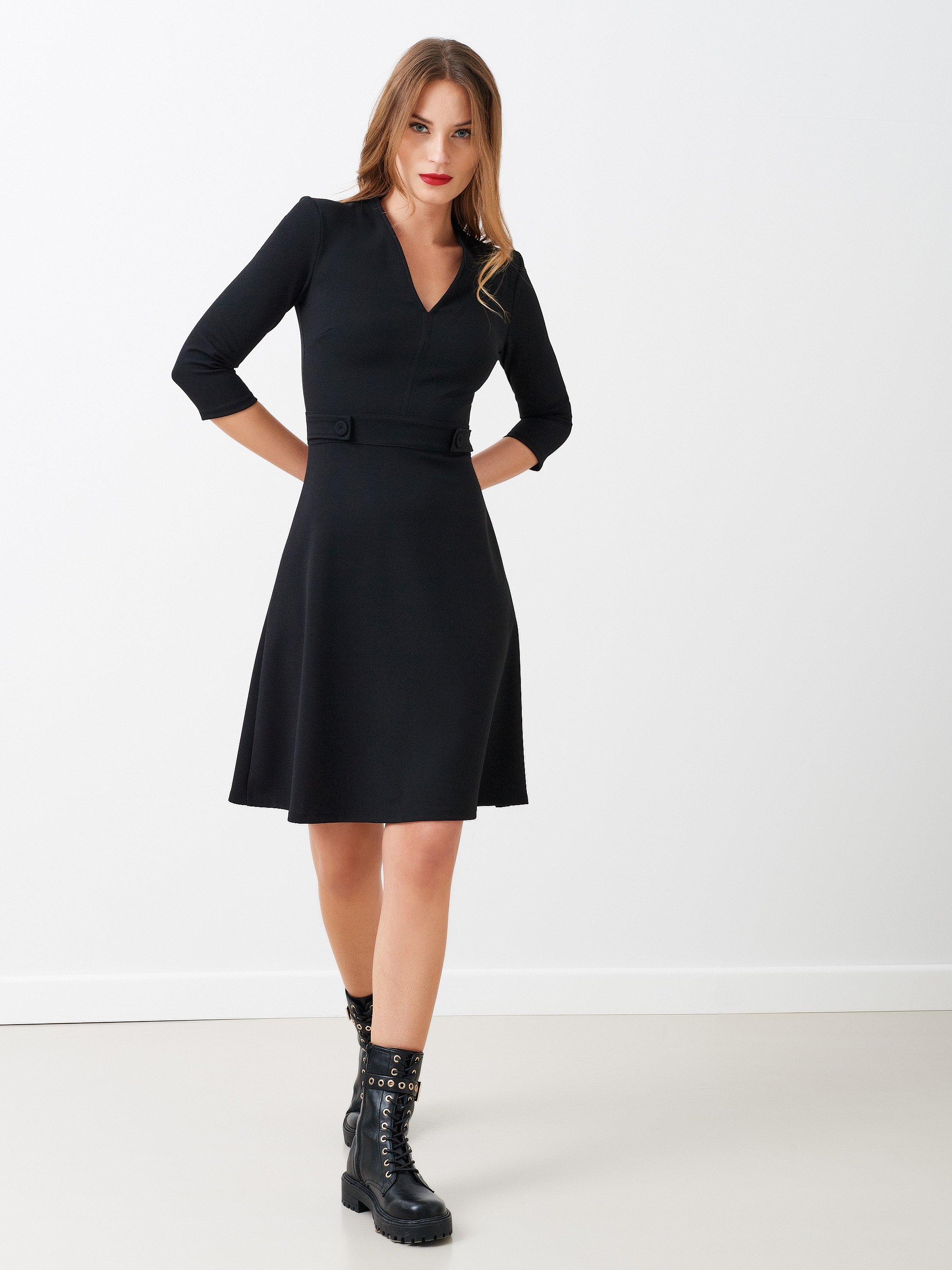 Vestido con falda de vuelo | Negro | Mujer | Rinascimento Vestido con falda de vuelo | Negro | Mujer | Rinascimento