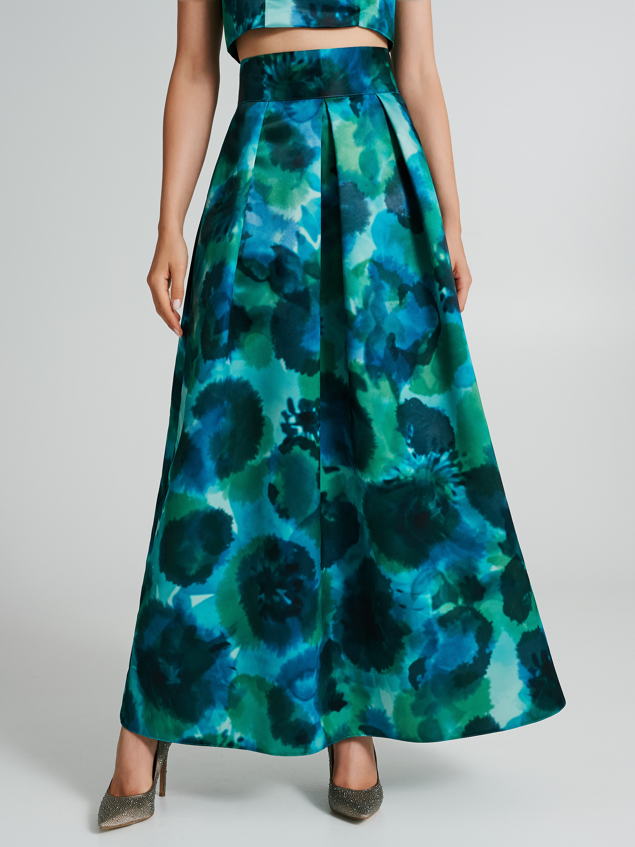 Long full skirt with abstract print