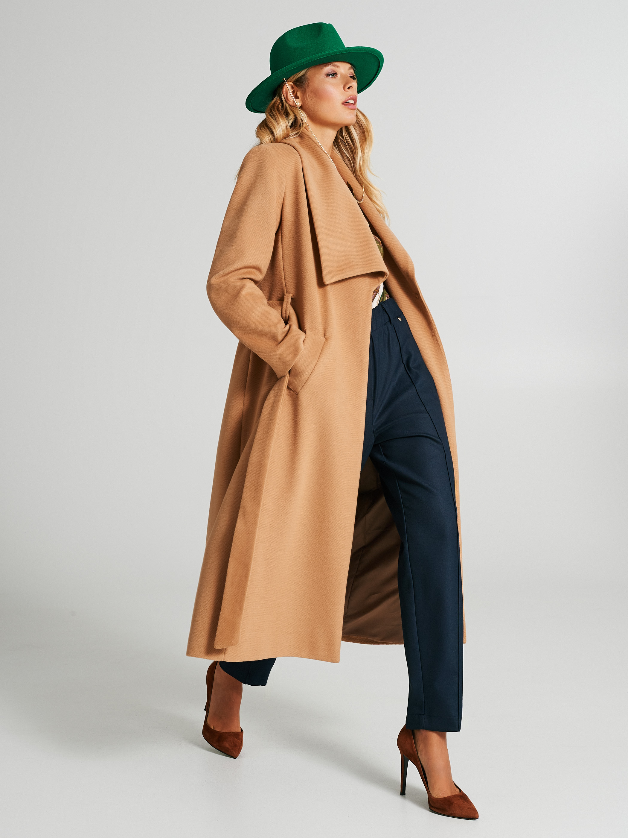 Coat belt shop
