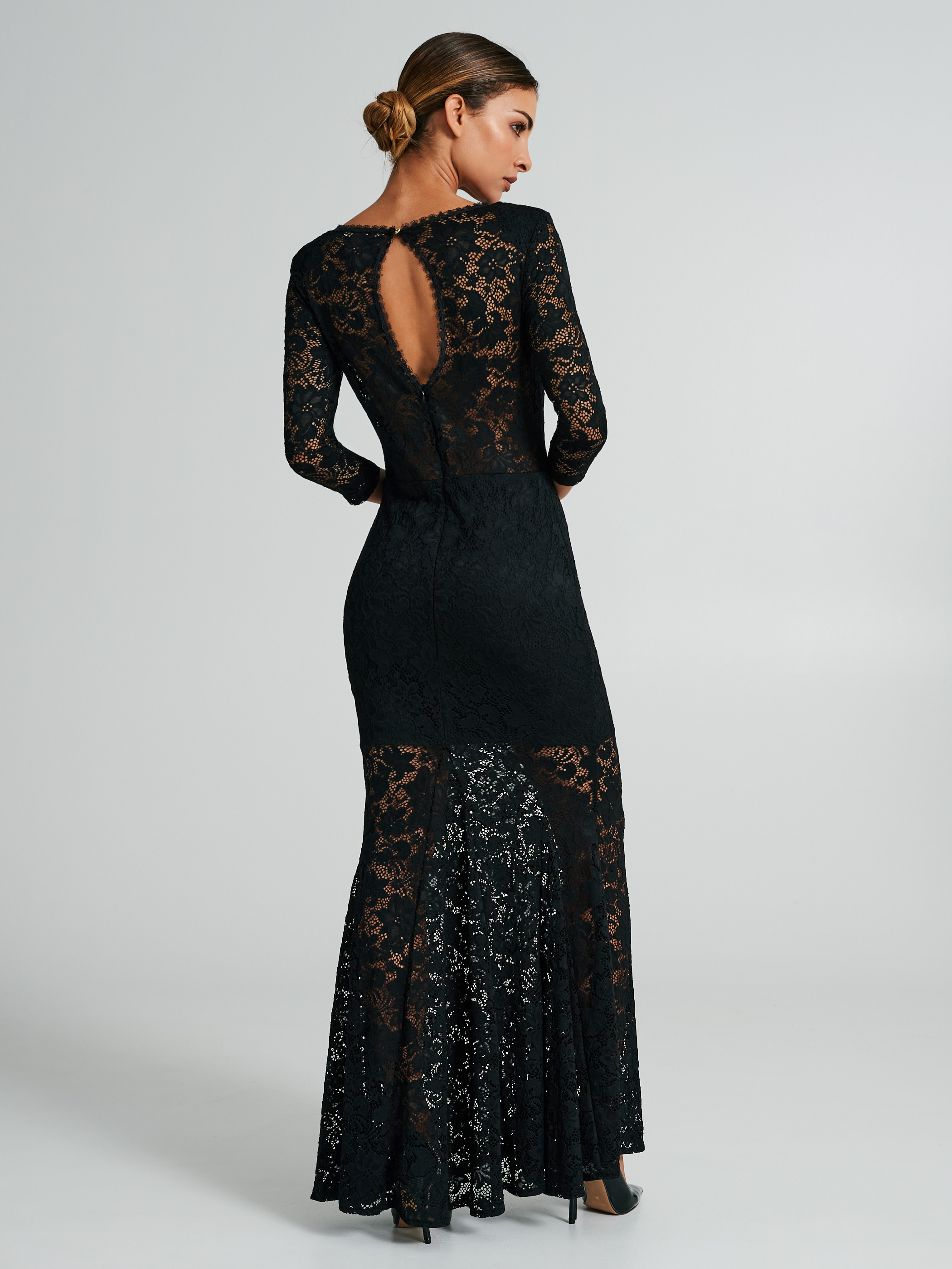 Vestito pizzo clearance lungo