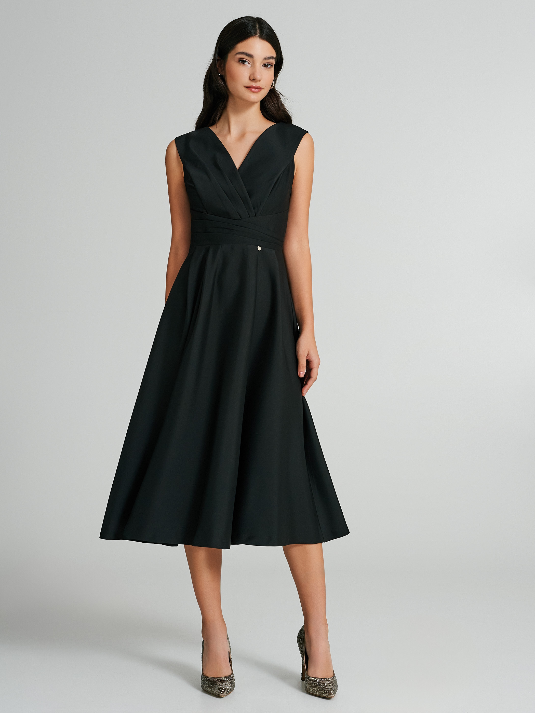 Vestidos midi hotsell con vuelo