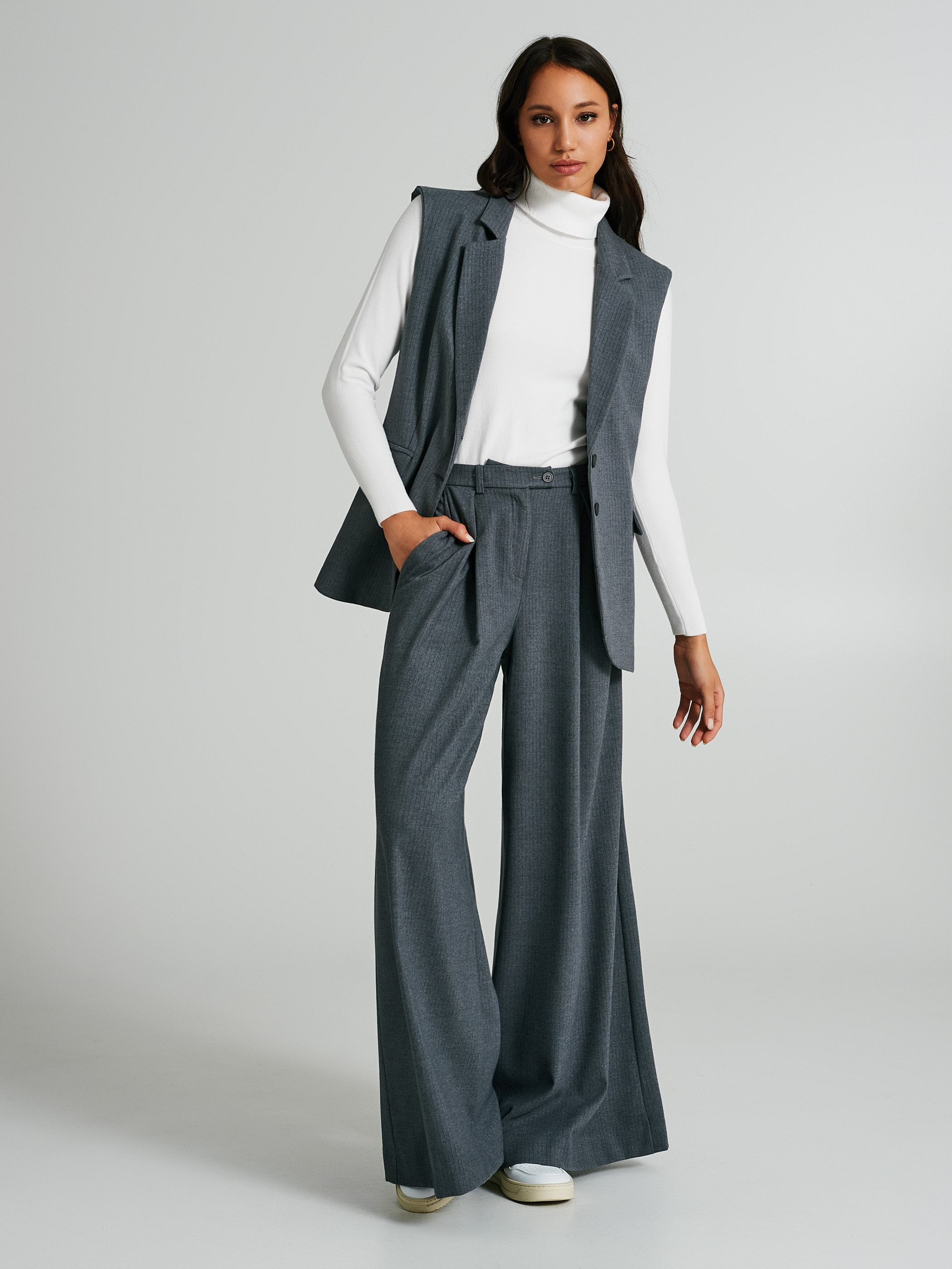 Pantaloni palazzo maxi gamba gessati