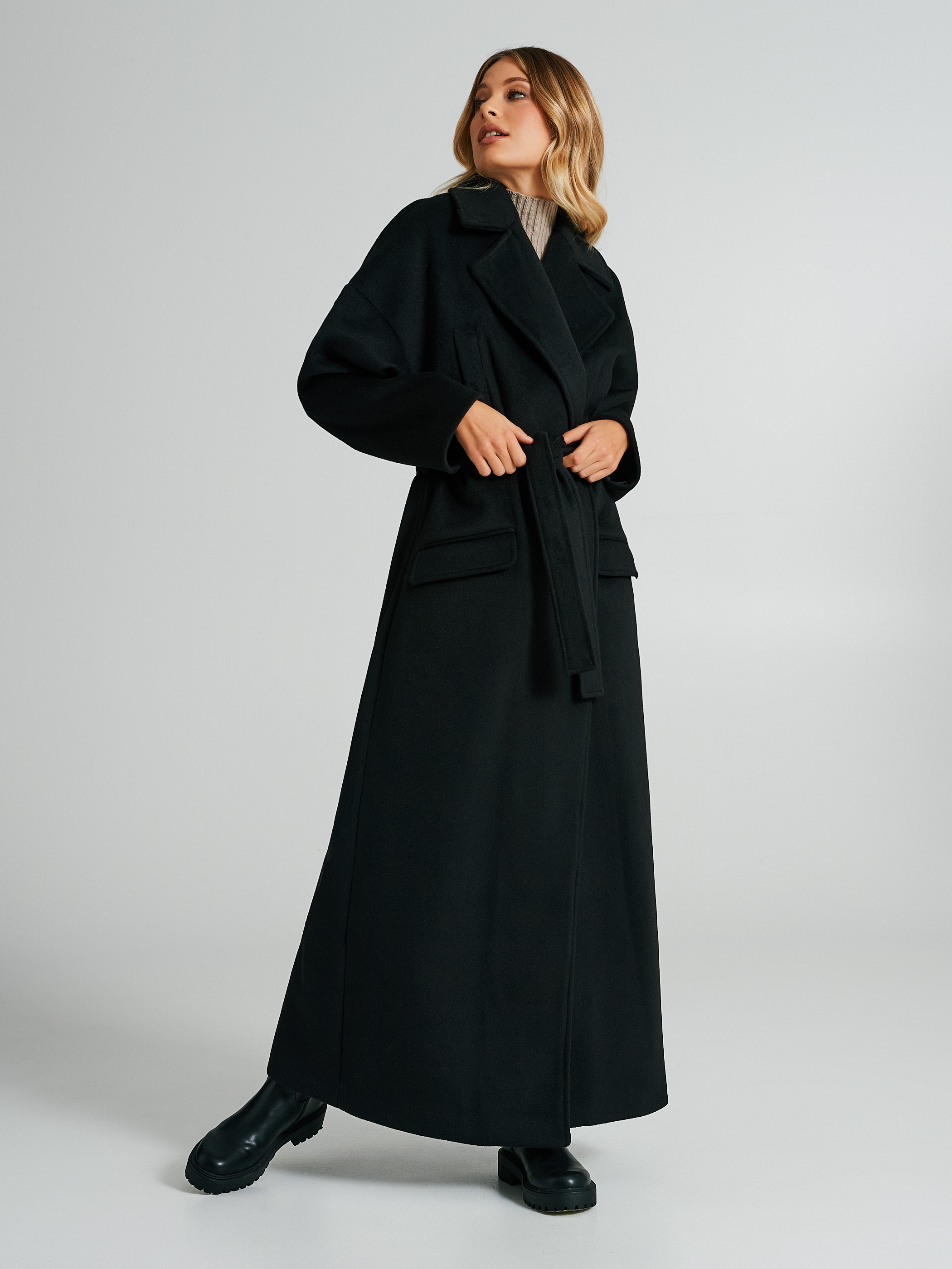 Manteau long oversize avec ceinture