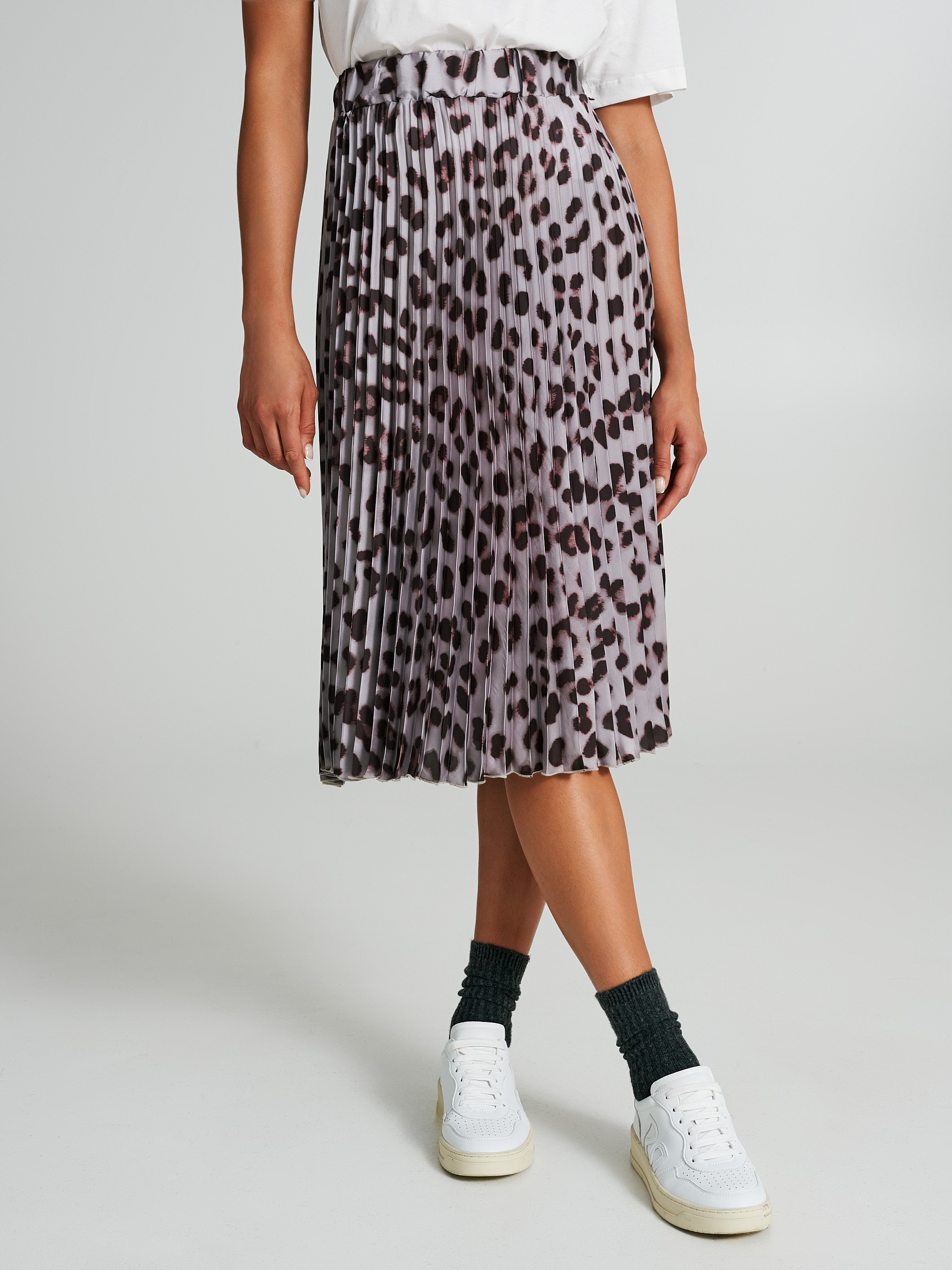 Animal print full skirt with pleats