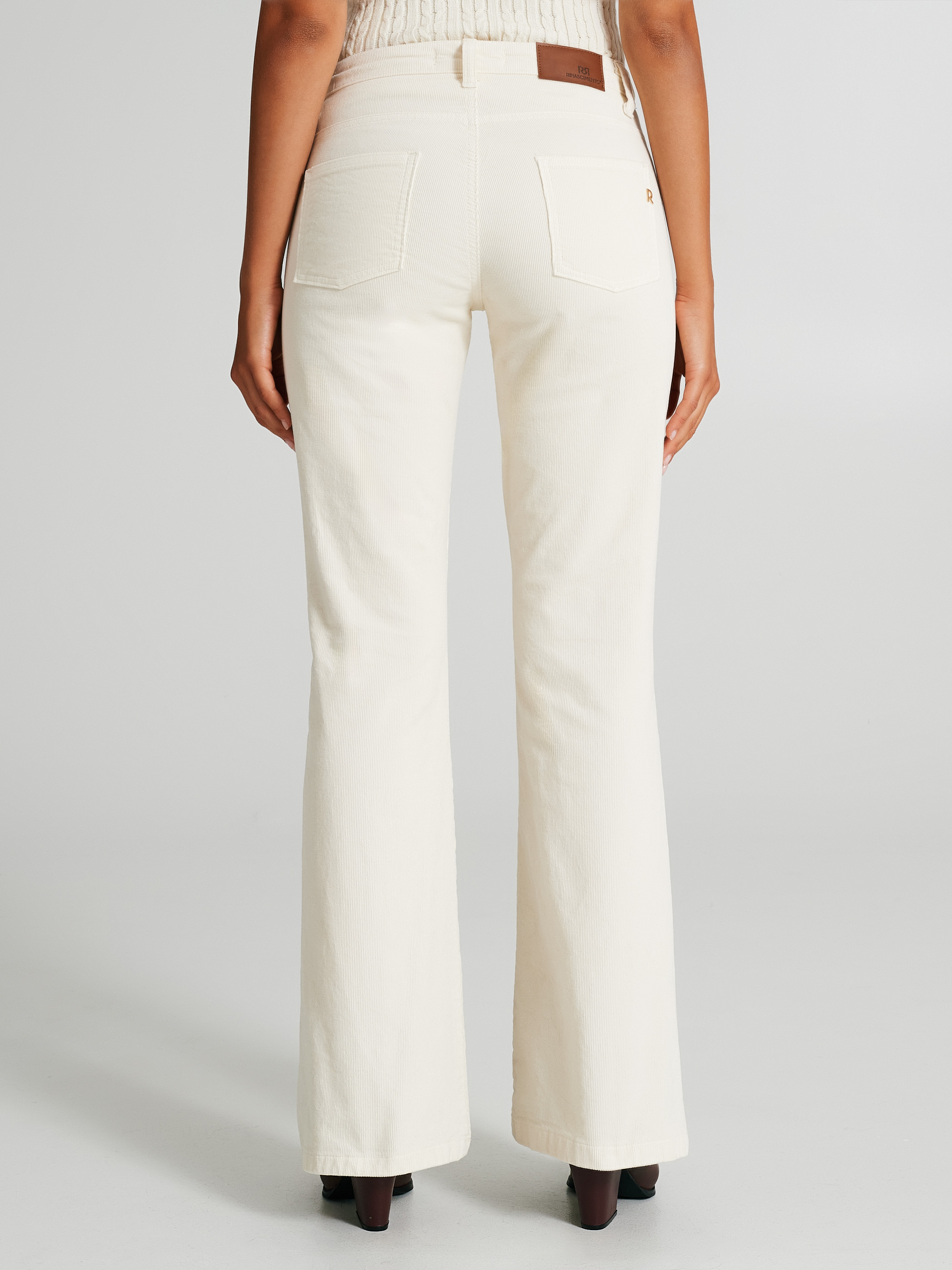 Pantaloni rinascimento 2019 deals