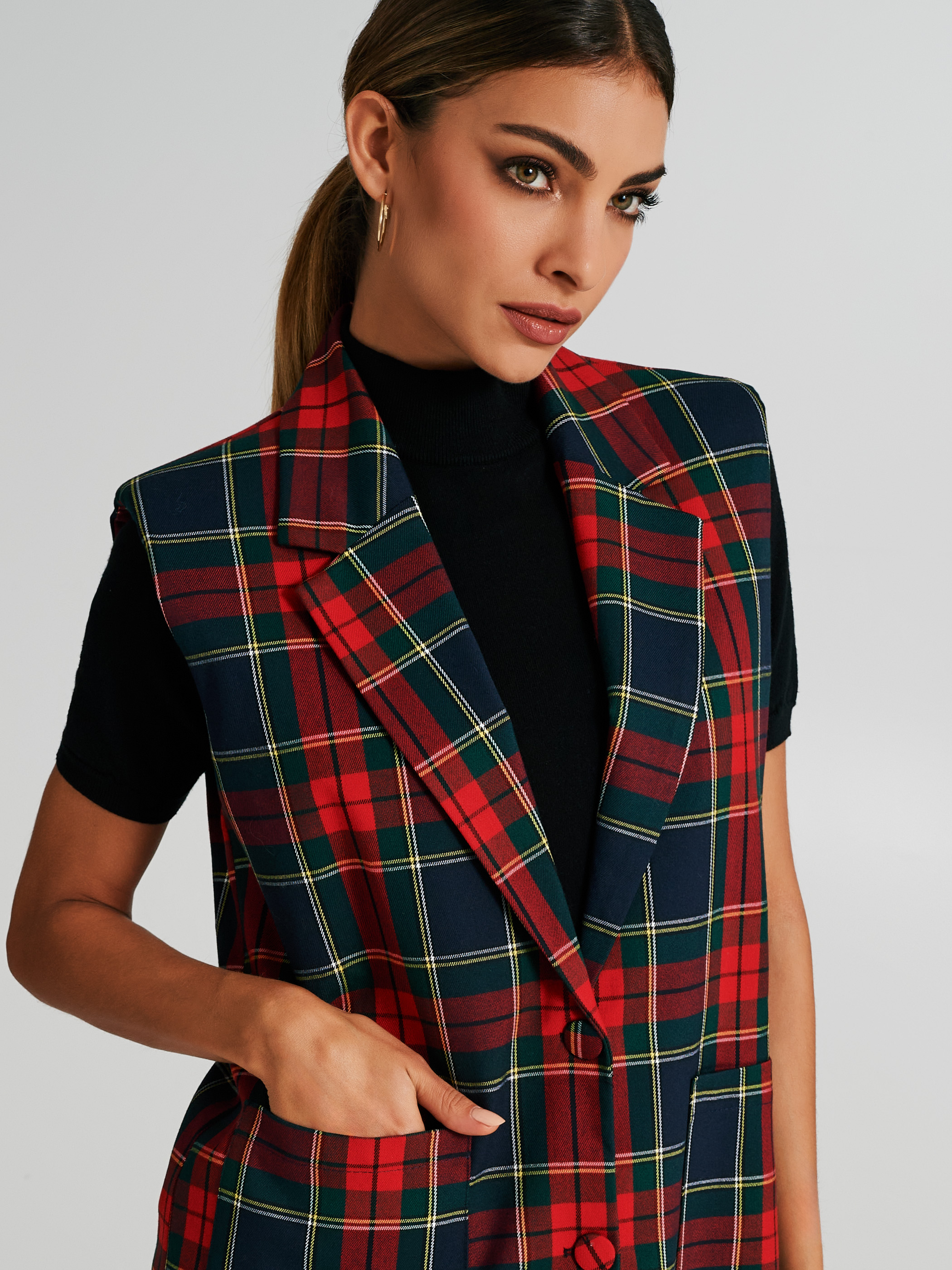 Tartan waistcoat with buttons