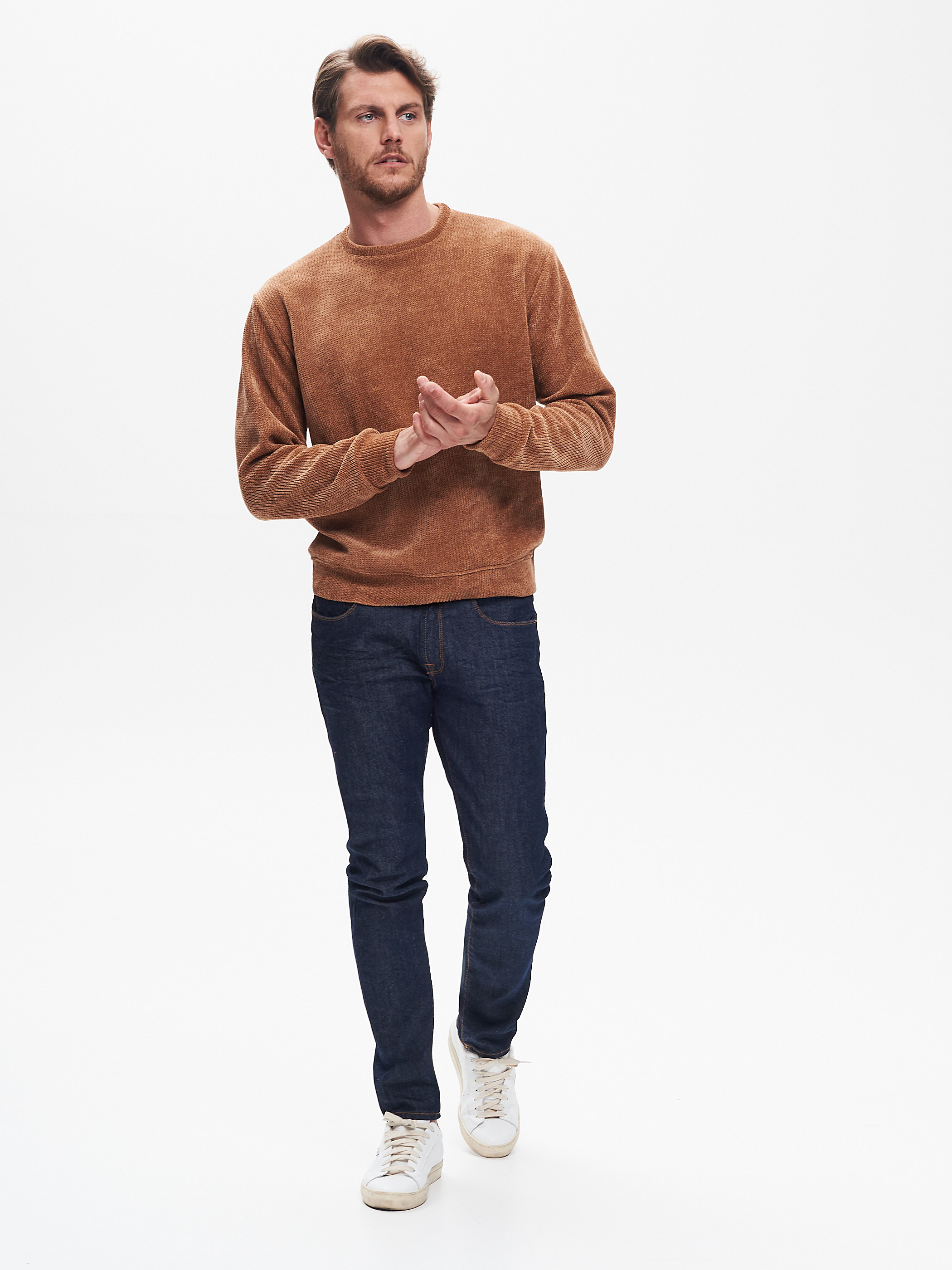 Men s Crewneck Sweatshirt in Camel Chenille QB24 Rinascimento