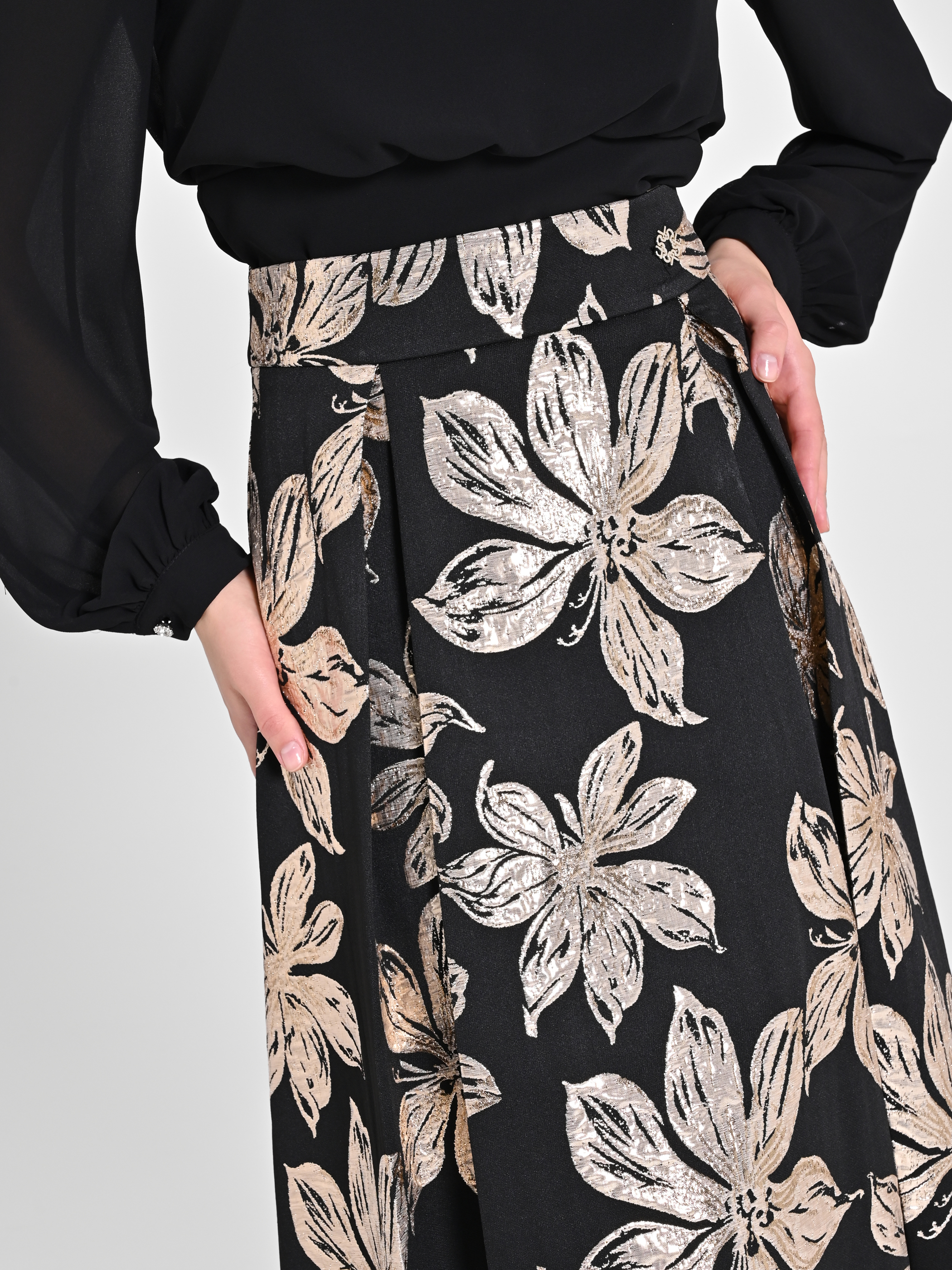 Amazon.com: Womens Vintage Jacquard Floral Skirt High Waist A-Line Pleated  Mid-Length Skirt Party Skirts Golden S : Clothing, Shoes & Jewelry