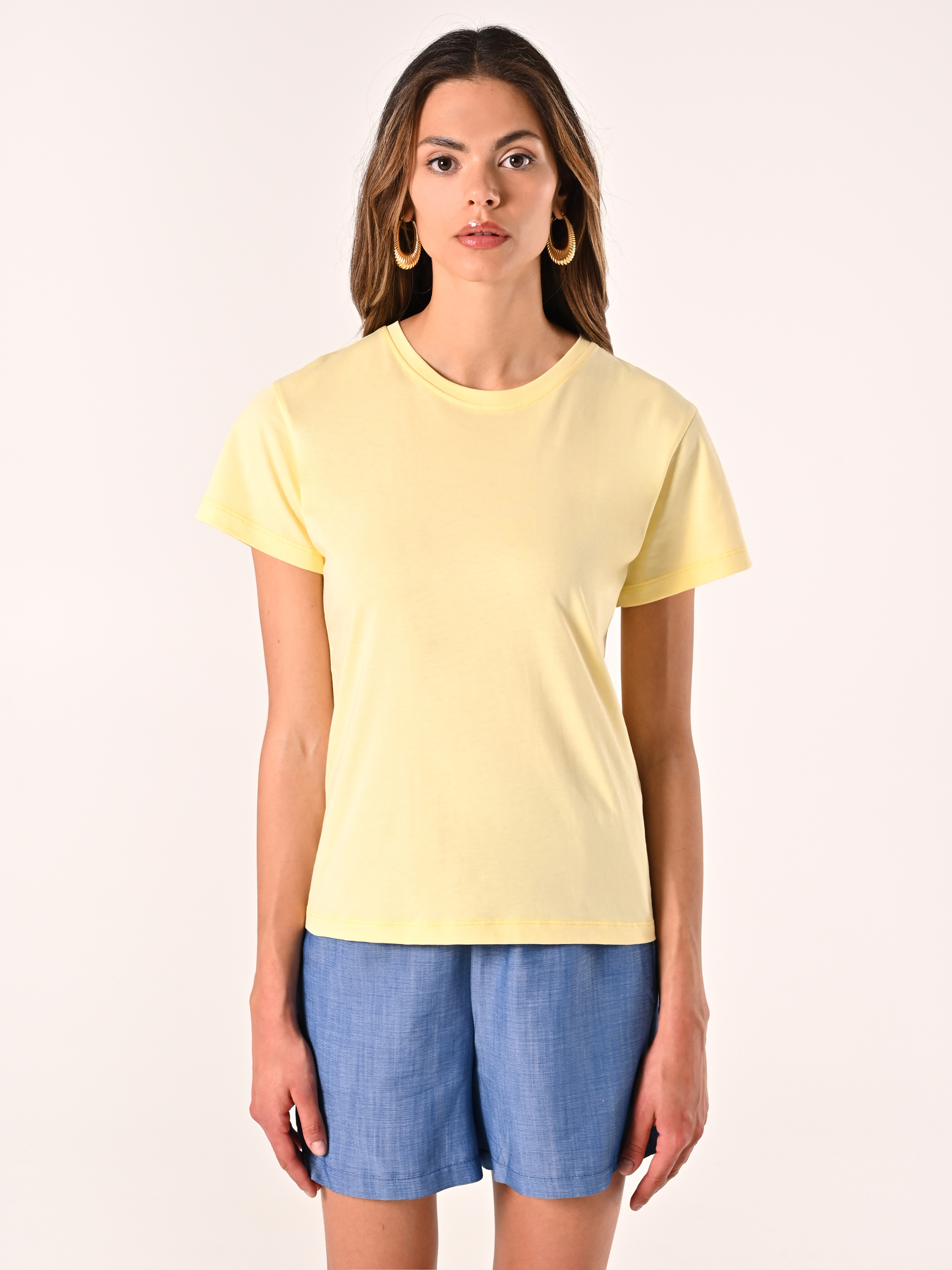 リナシメント RINASCIMENTO フラワーポイントTシャツ （Giallo Chiaro） リナシメント RINASCIMENTO フラワーポイントTシャツ （Giallo