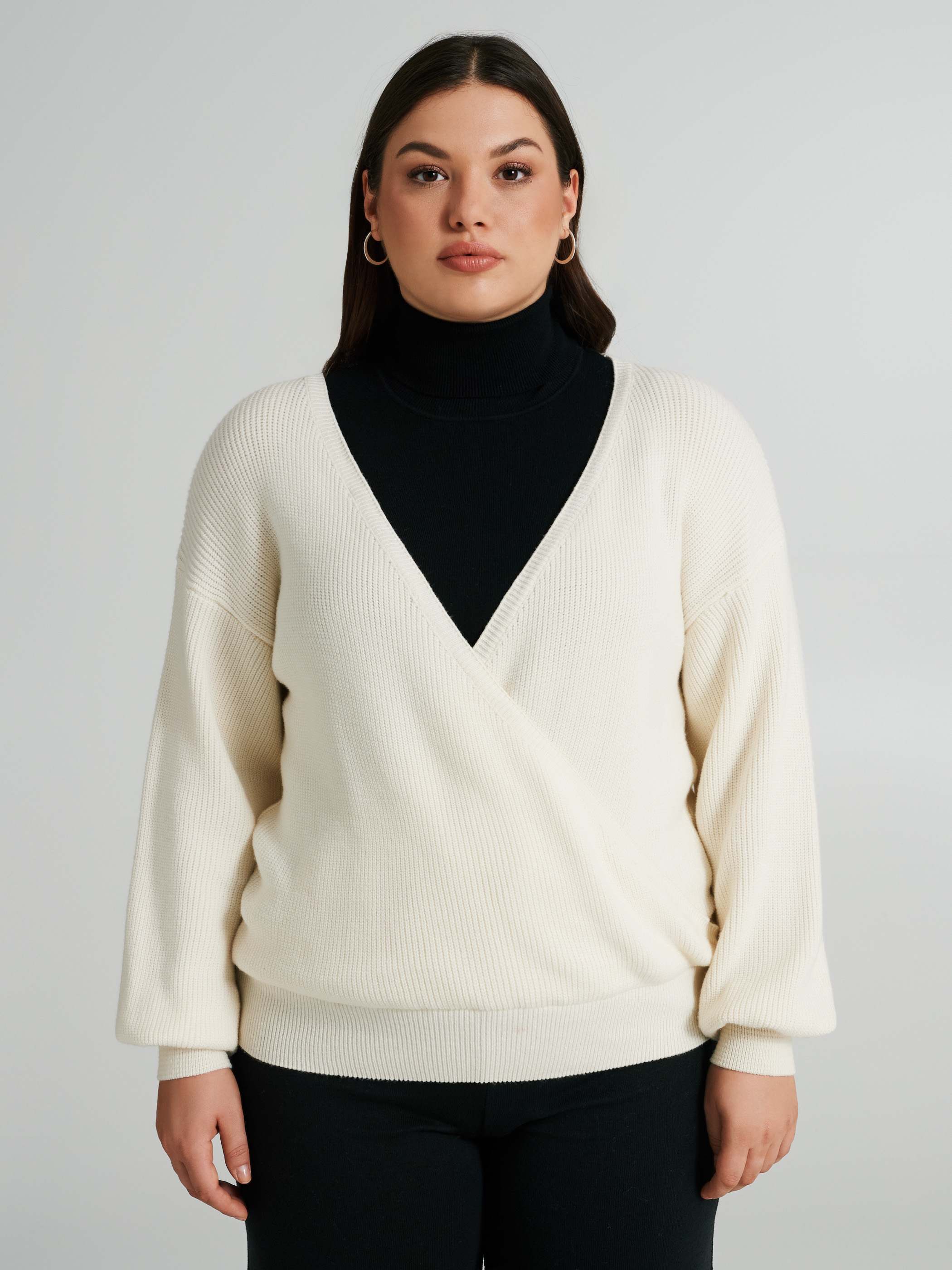 Curvy ribbed crossover jumper