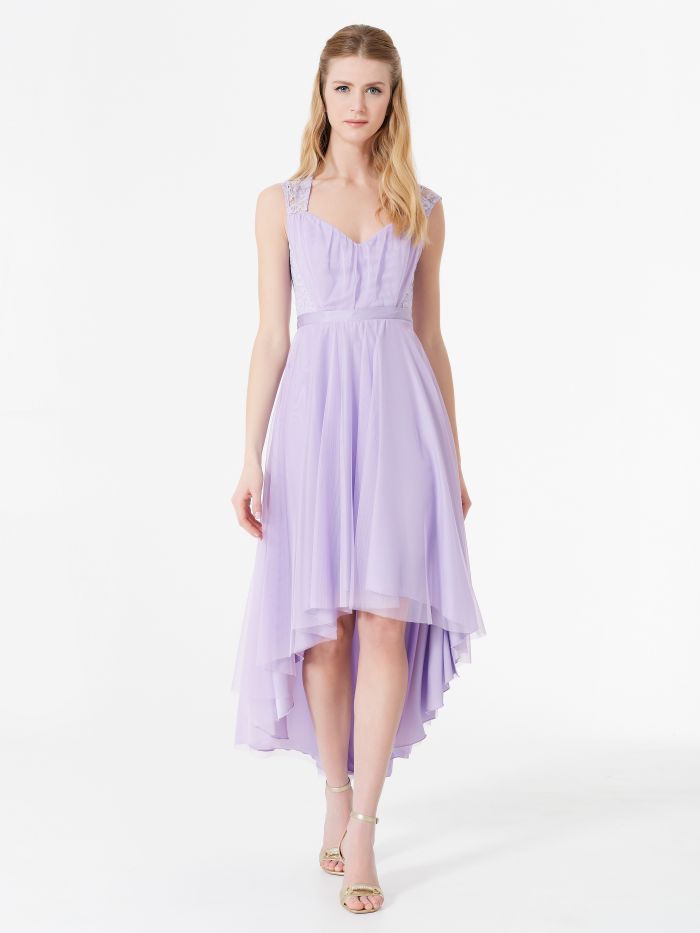 Robe Rinascimento atelier en dentelle et tulle Robe atelier en dentelle et tulle de couleur lilas Rinascimento