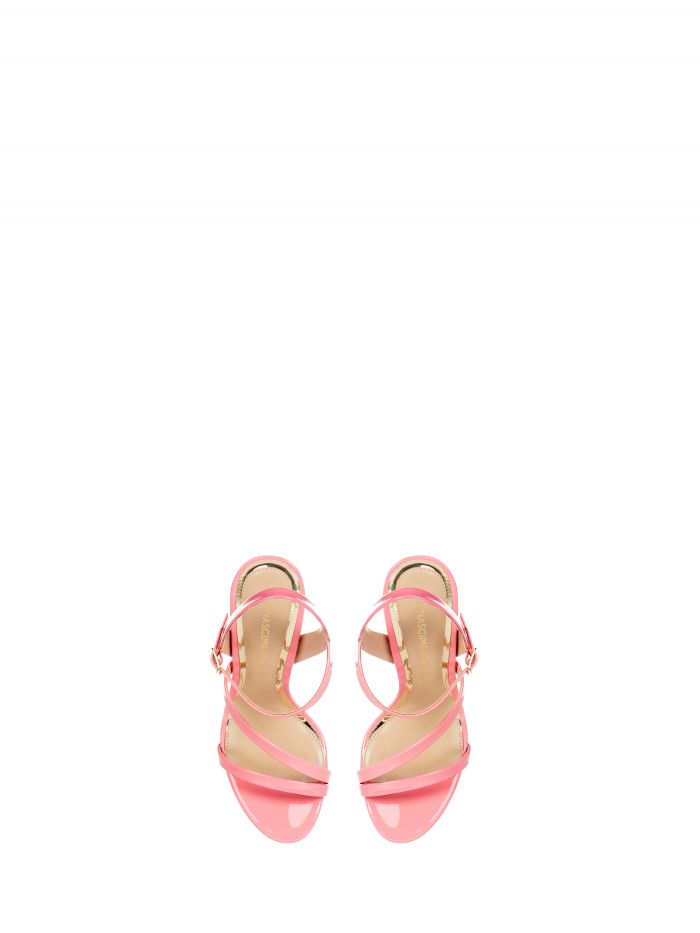 Sandalias de charol rosa chicle   Rinascimento
