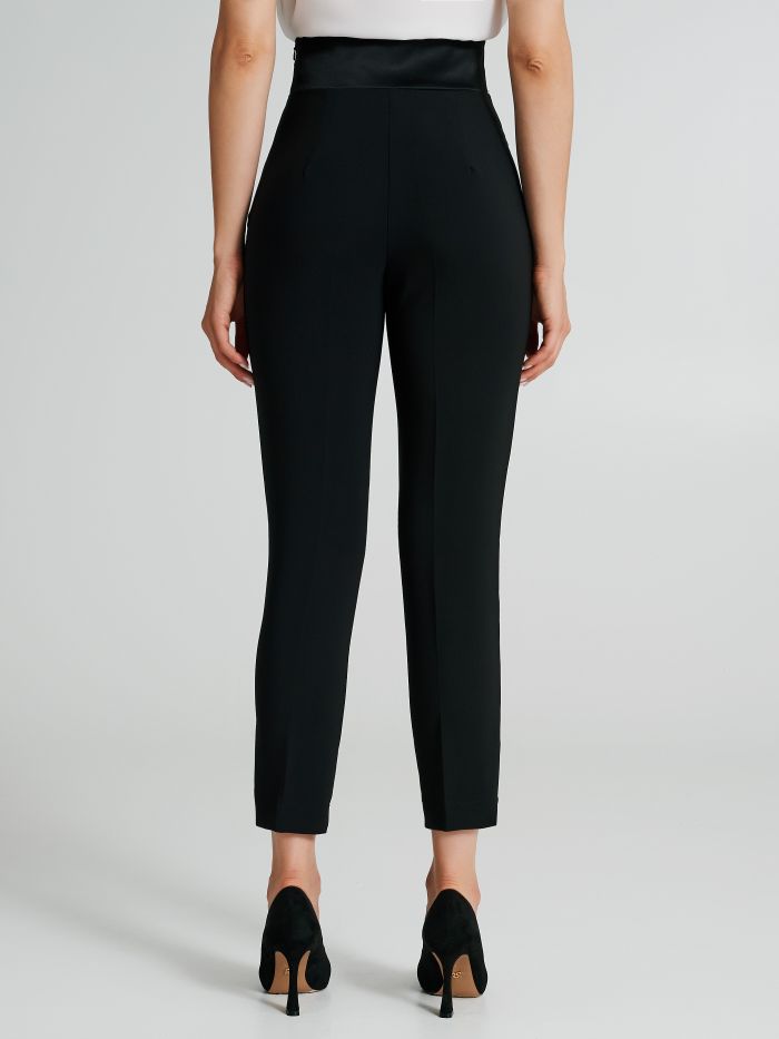 Bi-stretch smock stitch trousers.  Rinascimento