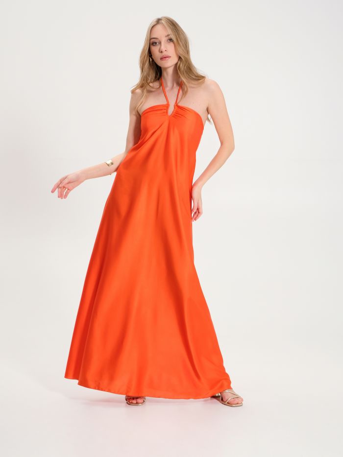 Robe longue orange en satin sp_e1