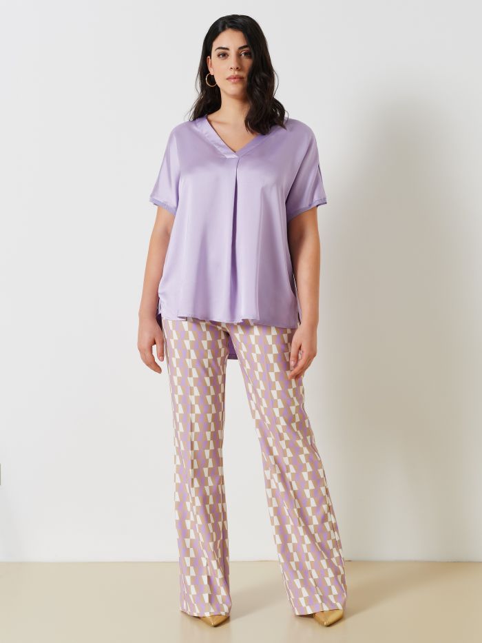 Blusa Curvy Scollo a V in Raso  Rinascimento