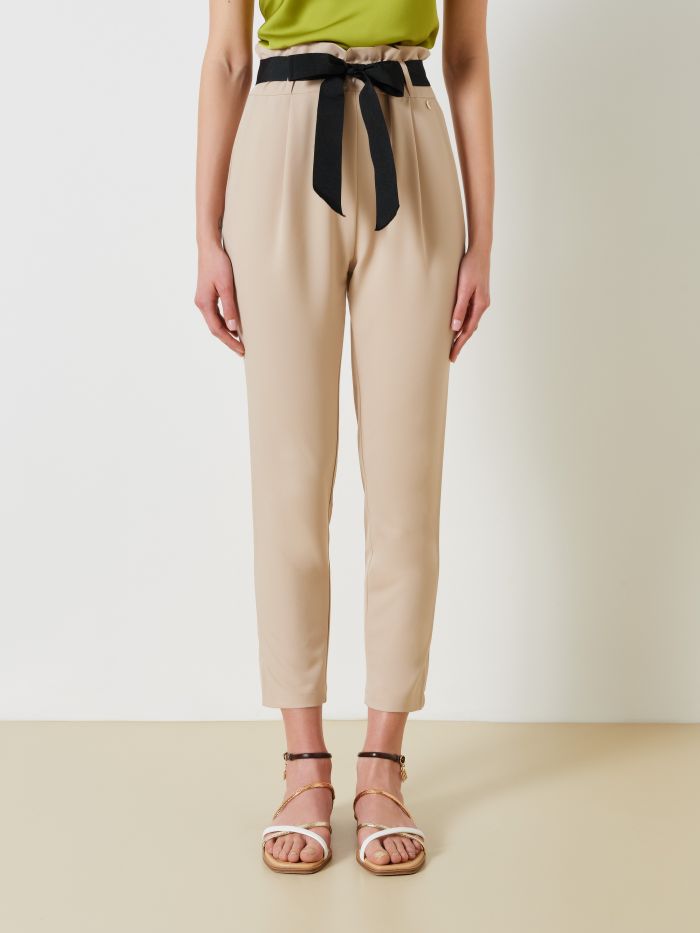 Pantaloni Carrot con Pince  Rinascimento