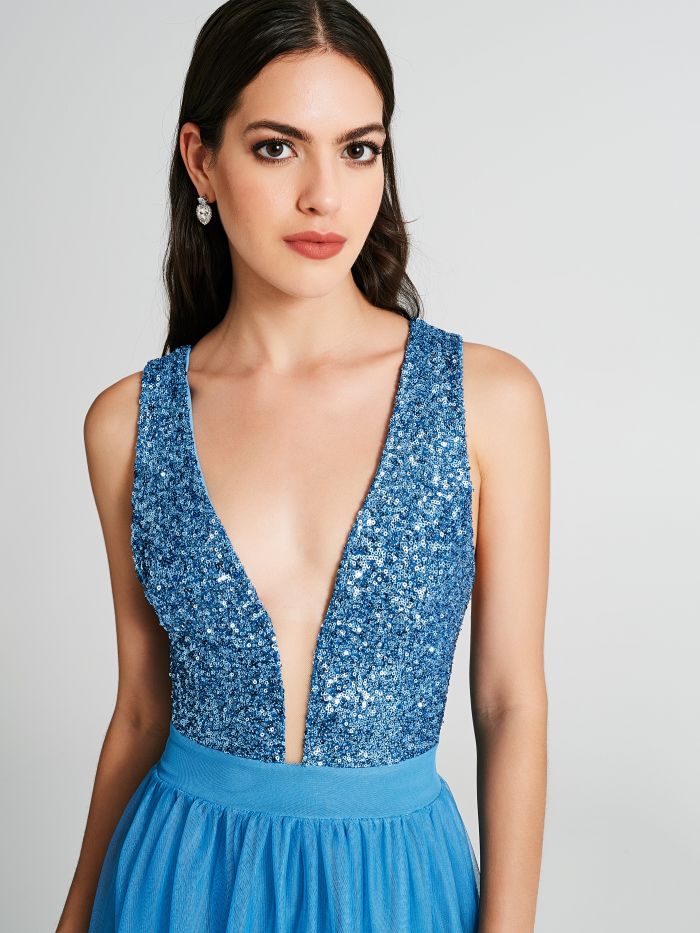 Kleid aus Tüll und Pailletten  Rinascimento
