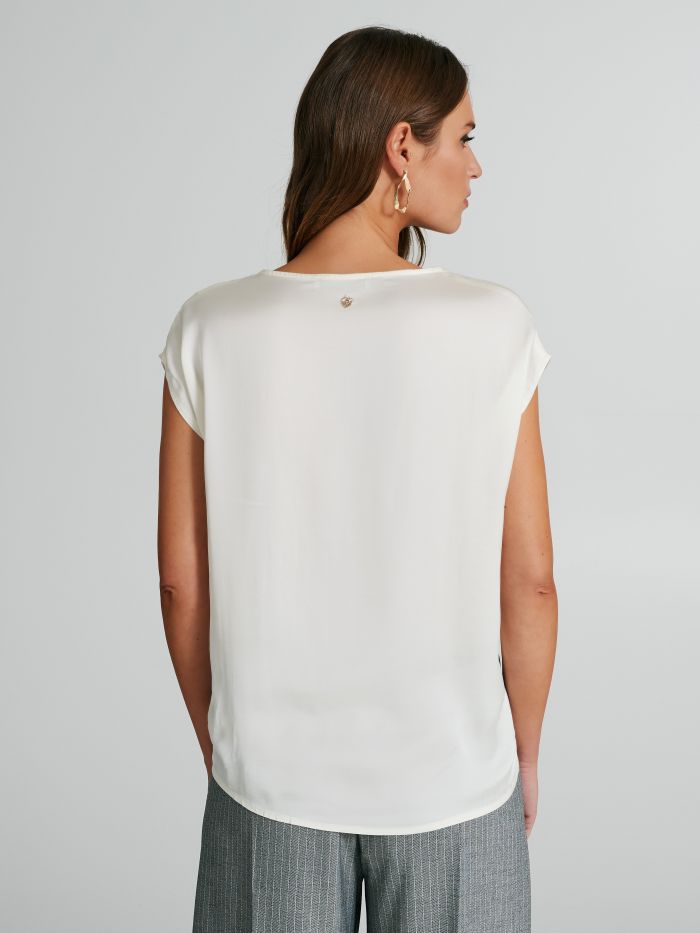 Bluse aus 100 % ECOVERO® Viskose  Rinascimento