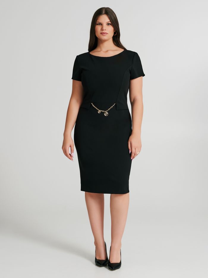 Curvy-Etuikleid mit Kette  Rinascimento