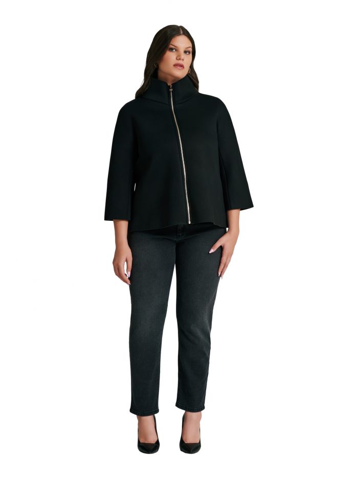 Petite cape curvy en néoprène doux.  Rinascimento