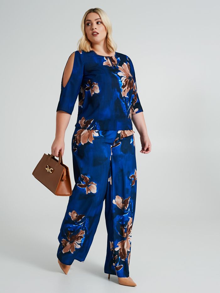 Curvy blouse with cut-out sleeves  Rinascimento