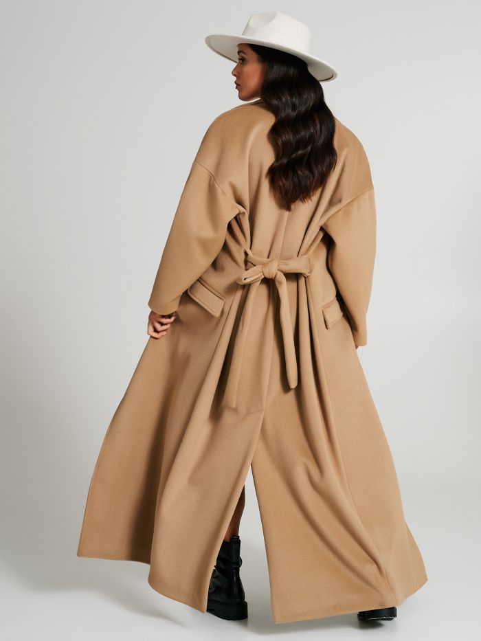 Cappotto lungo oversize con cintura  Rinascimento