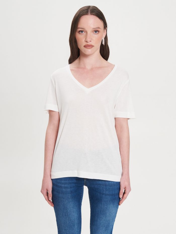 Cream Relaxed-fit T-shirt in 100% ECOVERO® Viscose   Rinascimento