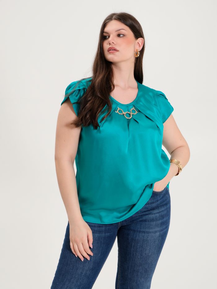 Blusa curvy con joya  Rinascimento