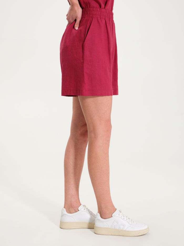 Burgundy Elasticated Linen Shorts  in_i7