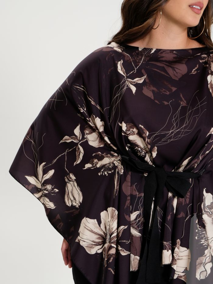 Elisa d'Ospina X Rinascimento Curvy | Kimono-Bluse   Rinascimento