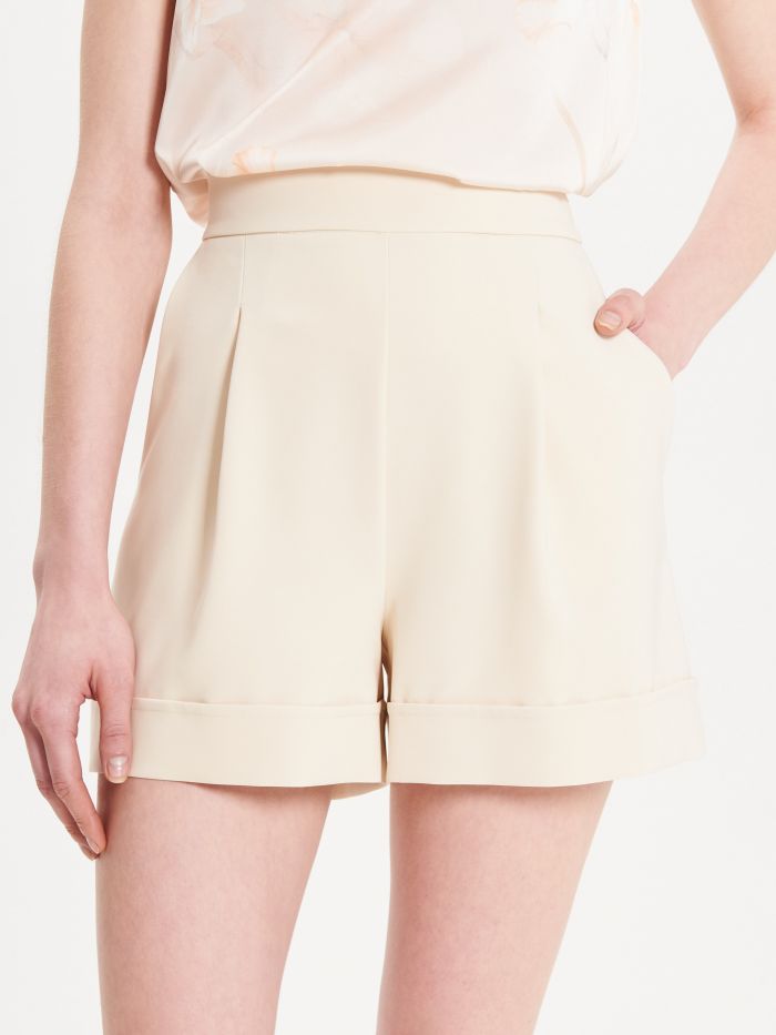 Beige Technical Fabric Shorts in_i5